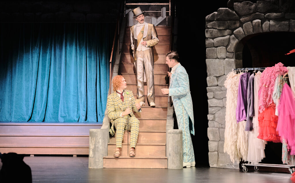 Theater Chemnitz im Gastspieltheater Aschaffenburg, 14.11. 2025 – Das Bildnis des Dorian Gray, Dramaturgie: Maria Kordasch